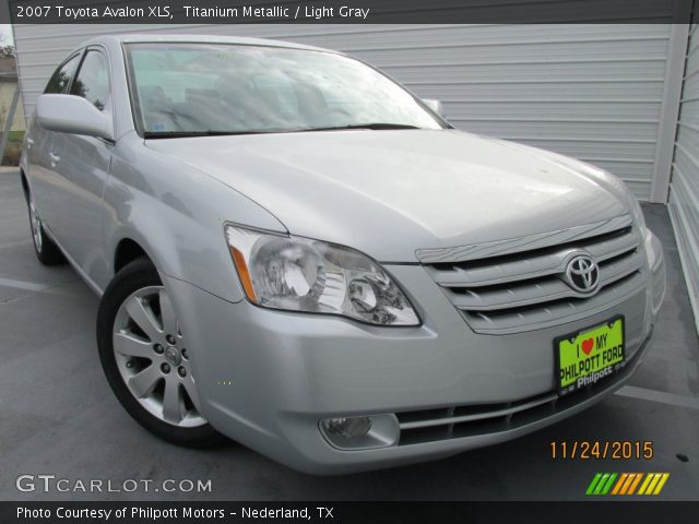 2007 Toyota Avalon XLS in Titanium Metallic