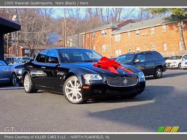 2005 Maserati Quattroporte  in Nero (Black)