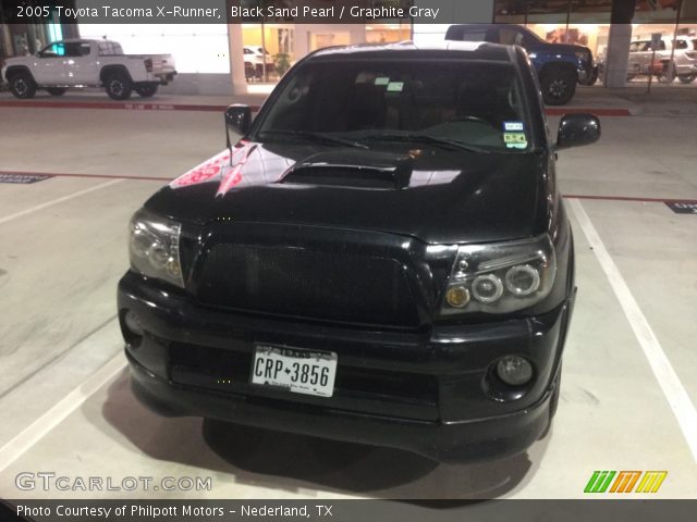 2005 Toyota Tacoma X-Runner in Black Sand Pearl