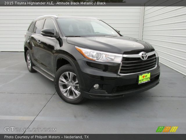 2015 Toyota Highlander XLE in Attitude Black Metallic