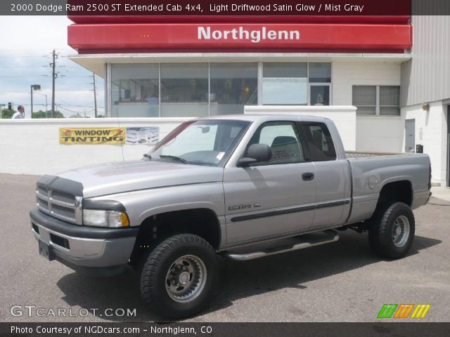 2000 Dodge Ram 2500 ST Extended Cab 4x4 in Light Driftwood Satin Glow