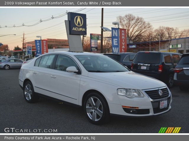 2009 Volkswagen Passat Komfort Sedan in Candy White