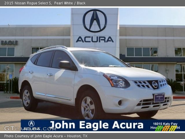 2015 Nissan Rogue Select S in Pearl White
