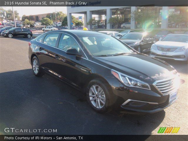 2016 Hyundai Sonata SE in Phantom Black