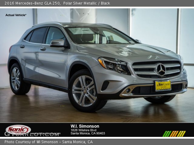 2016 Mercedes-Benz GLA 250 in Polar Silver Metallic