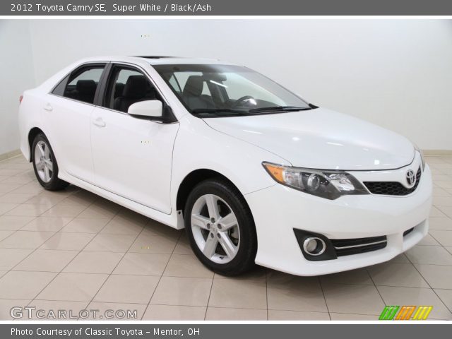 2012 Toyota Camry SE in Super White