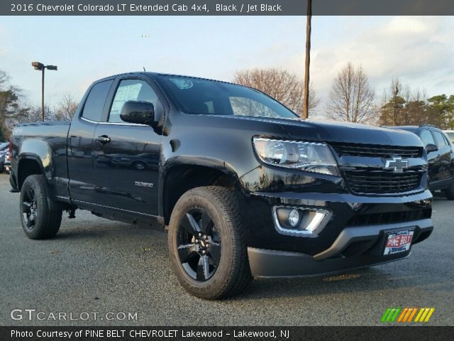 2016 Chevrolet Colorado LT Extended Cab 4x4 in Black