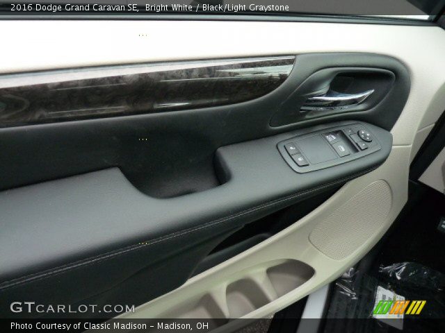 2016 Dodge Grand Caravan SE in Bright White