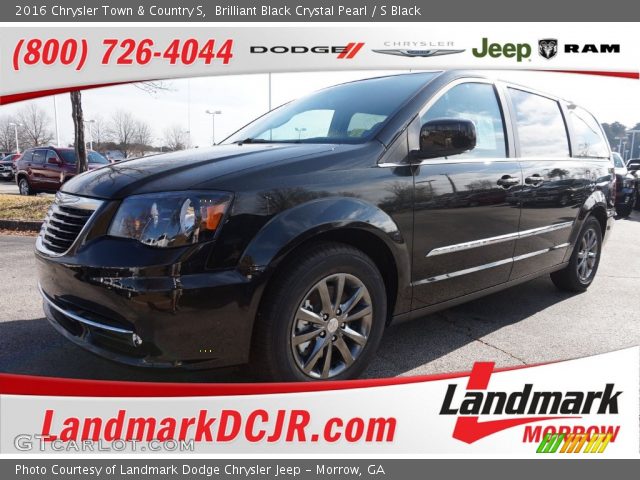 2016 Chrysler Town & Country S in Brilliant Black Crystal Pearl