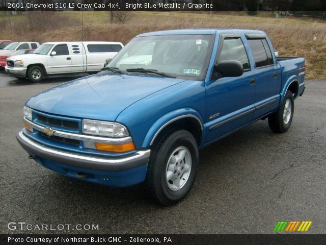 2001 Chevrolet S10 LS Crew Cab 4x4 in Bright Blue Metallic