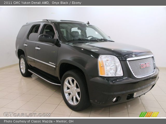 2011 GMC Yukon Denali AWD in Onyx Black