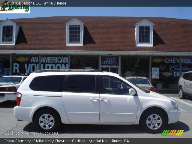 2008 Kia Sedona LX in White