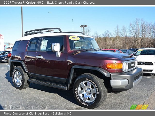 2007 Toyota FJ Cruiser 4WD in Black Cherry Pearl