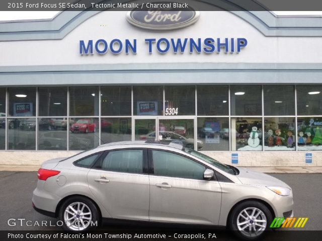 2015 Ford Focus SE Sedan in Tectonic Metallic