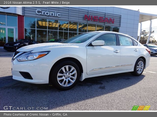 2016 Nissan Altima 2.5 S in Pearl White