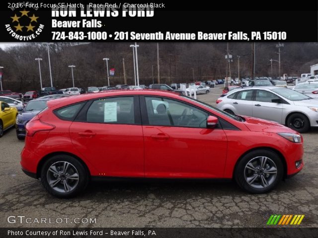 2016 Ford Focus SE Hatch in Race Red