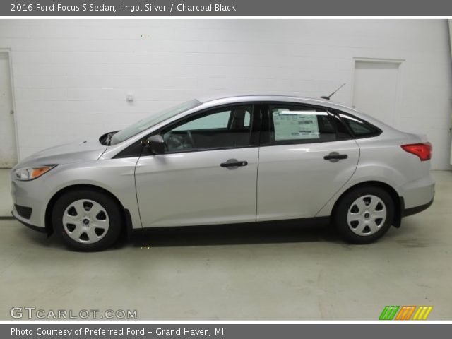 2016 Ford Focus S Sedan in Ingot Silver