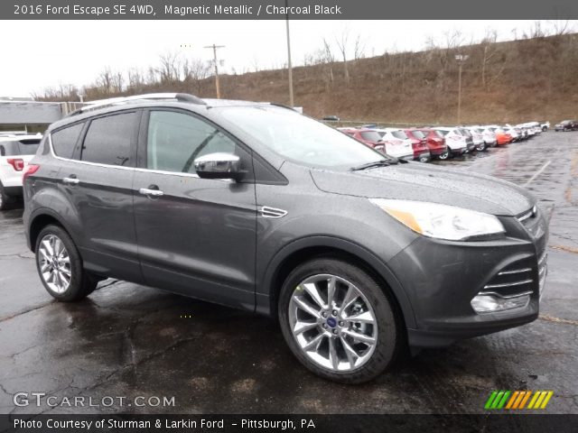 2016 Ford Escape SE 4WD in Magnetic Metallic
