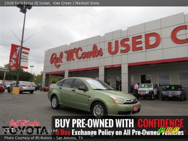 2008 Ford Focus SE Sedan in Kiwi Green