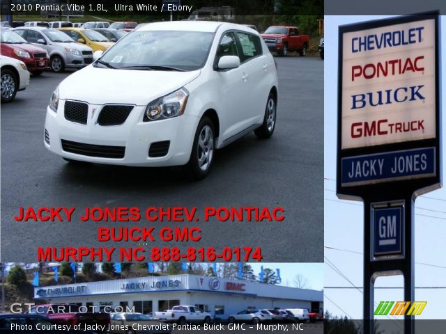 2010 Pontiac Vibe 1.8L in Ultra White