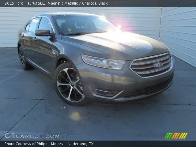 2015 Ford Taurus SEL in Magnetic Metallic