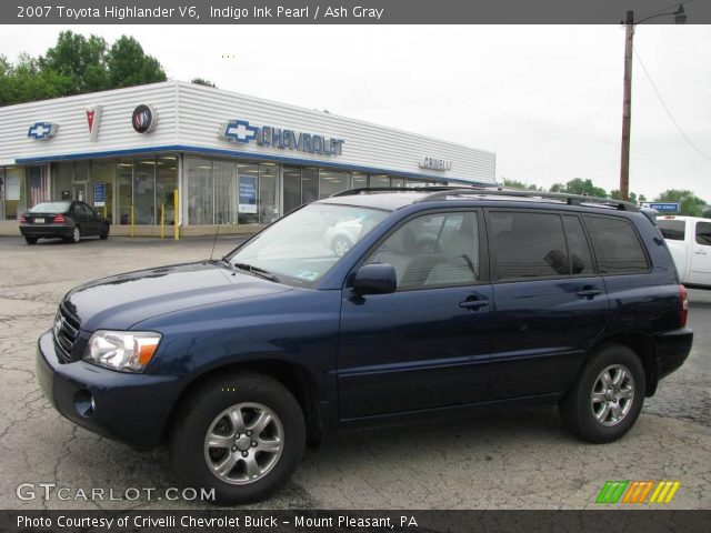 2007 Toyota Highlander V6 in Indigo Ink Pearl