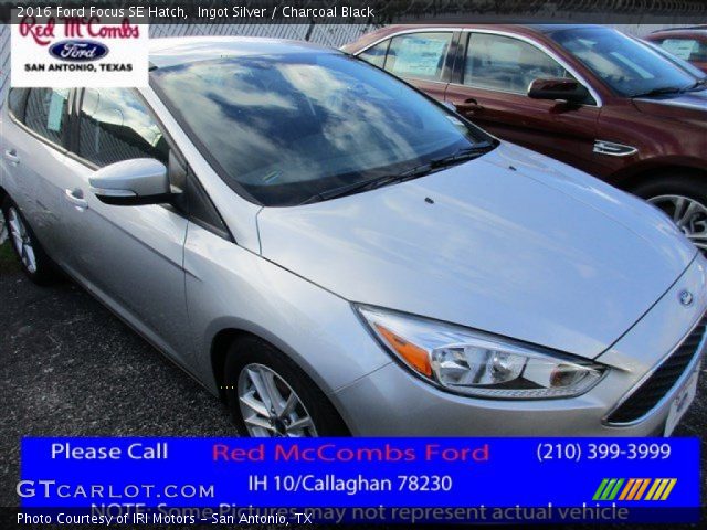 2016 Ford Focus SE Hatch in Ingot Silver