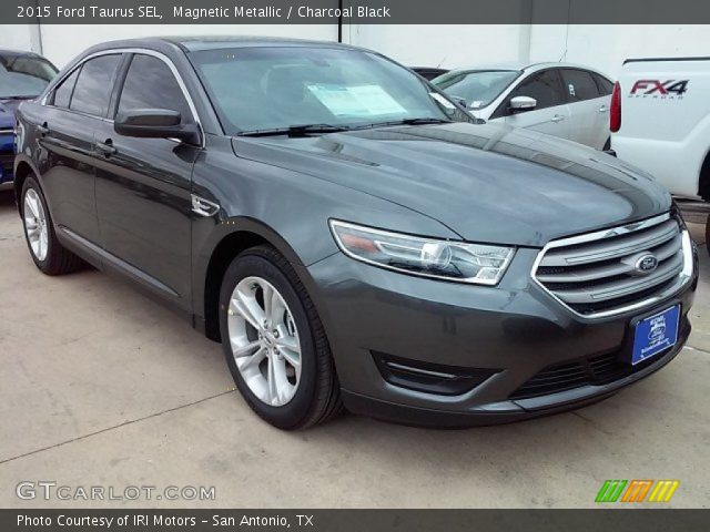 2015 Ford Taurus SEL in Magnetic Metallic
