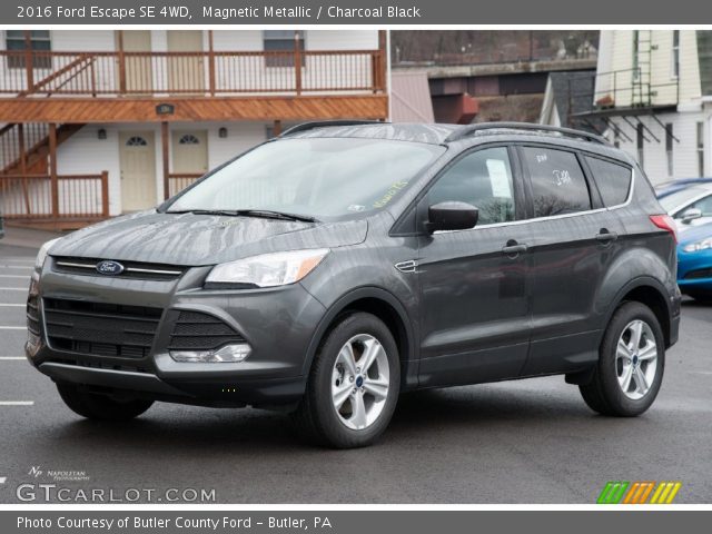 2016 Ford Escape SE 4WD in Magnetic Metallic