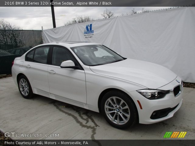 2016 BMW 3 Series 320i xDrive Sedan in Alpine White