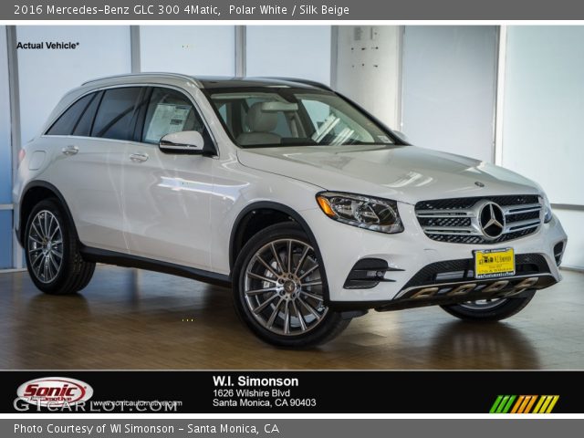 2016 Mercedes-Benz GLC 300 4Matic in Polar White
