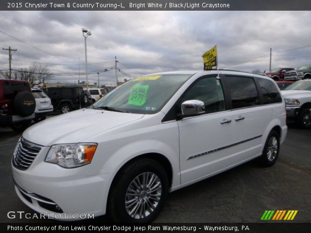 2015 Chrysler Town & Country Touring-L in Bright White