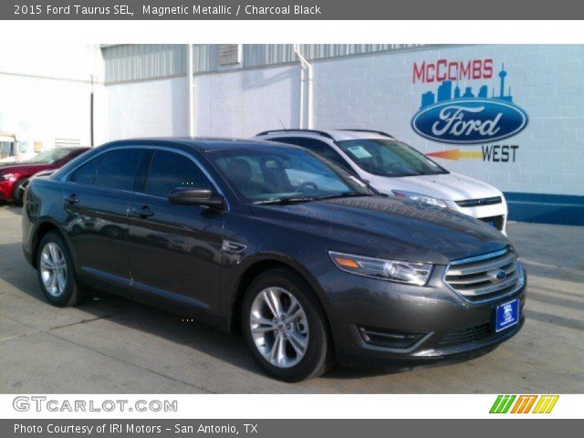 2015 Ford Taurus SEL in Magnetic Metallic