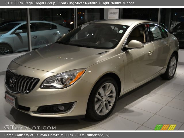 2016 Buick Regal Regal Group in Sparkling Silver Metallic