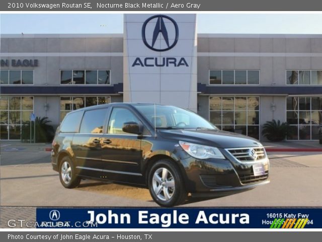 2010 Volkswagen Routan SE in Nocturne Black Metallic