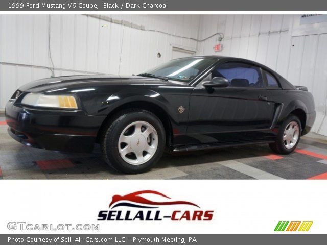1999 Ford Mustang V6 Coupe in Black