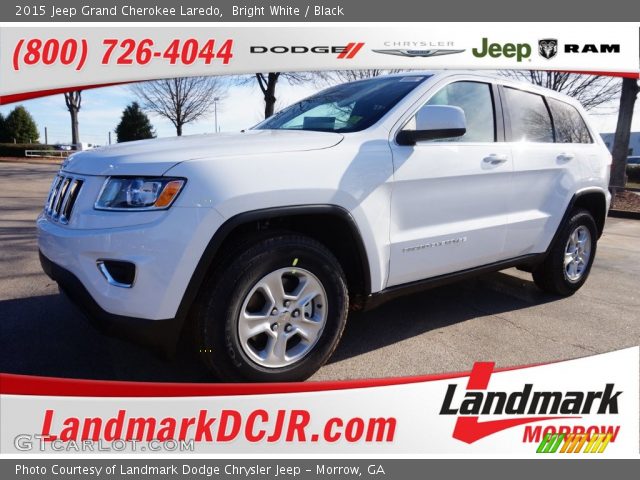 2015 Jeep Grand Cherokee Laredo in Bright White