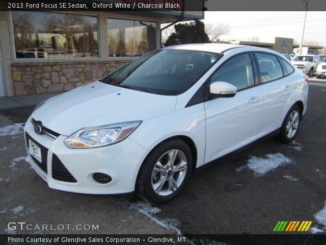 2013 Ford Focus SE Sedan in Oxford White