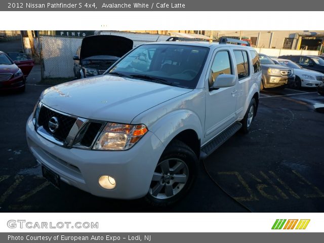 2012 Nissan Pathfinder S 4x4 in Avalanche White