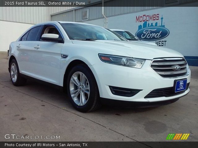 2015 Ford Taurus SEL in Oxford White