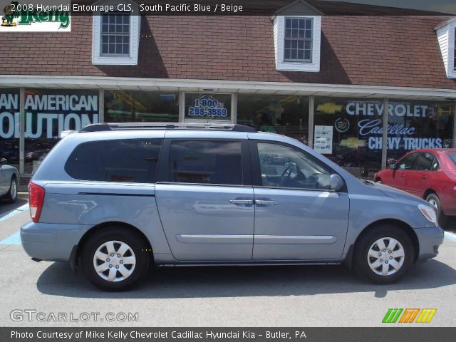 2008 Hyundai Entourage GLS in South Pacific Blue