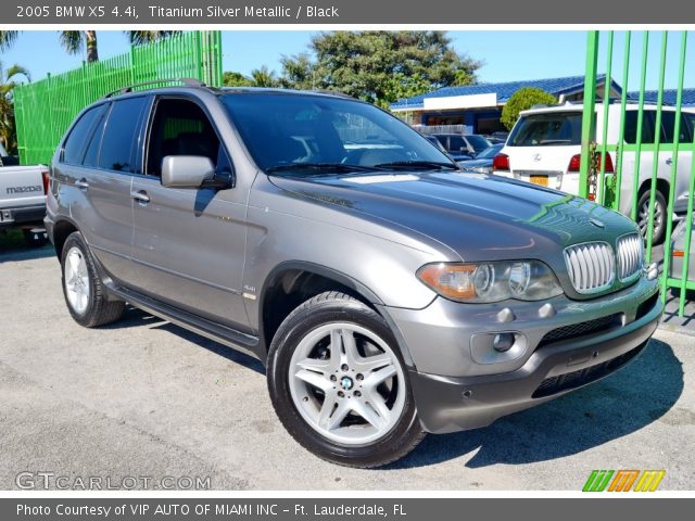 2005 BMW X5 4.4i in Titanium Silver Metallic