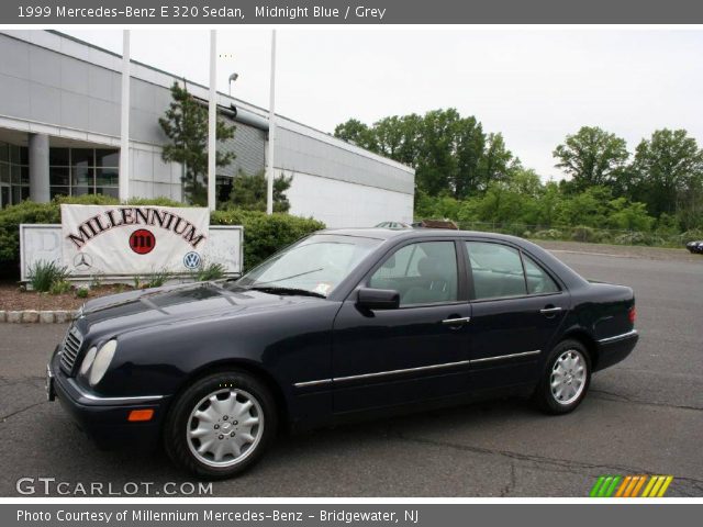 1999 Mercedes-Benz E 320 Sedan in Midnight Blue