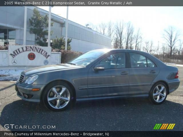 2005 Mercedes-Benz C 230 Kompressor Sedan in Granite Grey Metallic