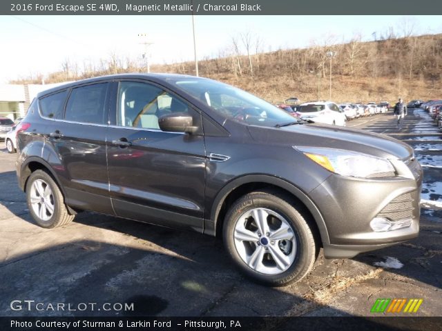 2016 Ford Escape SE 4WD in Magnetic Metallic
