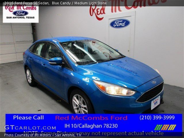 2016 Ford Focus SE Sedan in Blue Candy