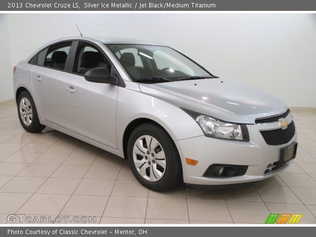 2013 Chevrolet Cruze LS in Silver Ice Metallic