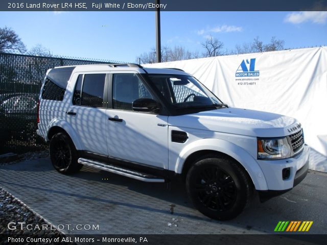 2016 Land Rover LR4 HSE in Fuji White