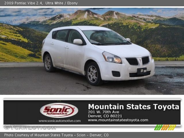 2009 Pontiac Vibe 2.4 in Ultra White