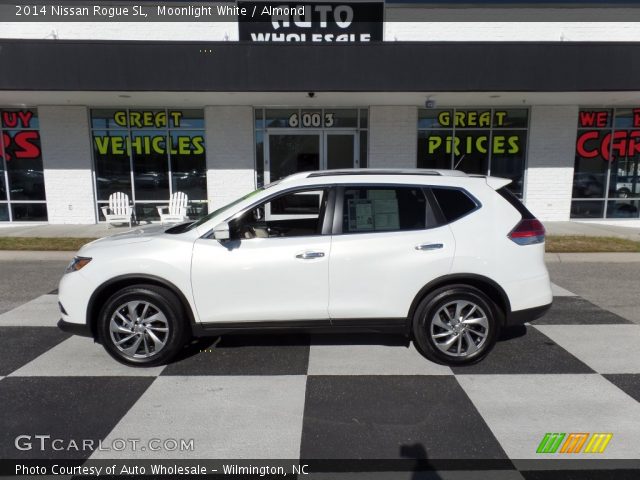 2014 Nissan Rogue SL in Moonlight White